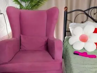 Sinful-kittyyy  live sex cam