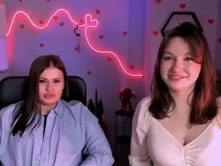 Alira-glow  live sex cam