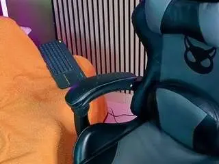 Amyhouse  live sex cam