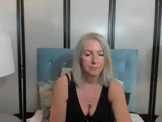 Ericaxxx  live sex cam