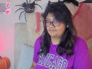 Helenawinterborn  live sex cam
