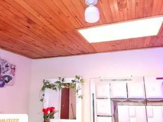 Yelena-mutiz  live sex cam