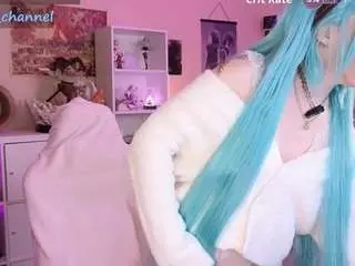 Yourcutewaifu  live sex cam