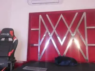 Ambarglowasm  live sex cam