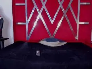 Ambarglowasm  live sex cam