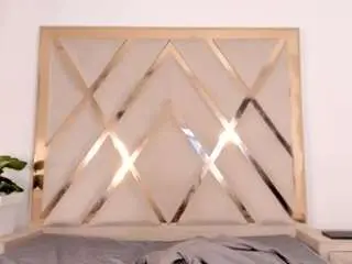 Ambarglowasm  live sex cam