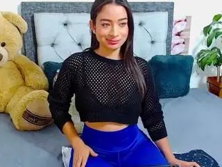 Charllottesexy  live sex cam