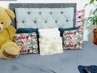 Charllottesexy  live sex cam
