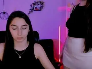 Mila-firee  live sex cam