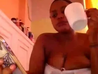 Sauccyspoilage  live sex cam