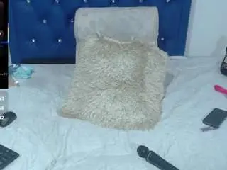 Xcarllet  live sex cam