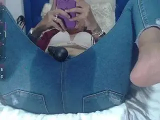 Xcarllet  live sex cam