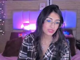 Miadevine  live sex cam