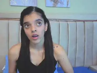 Thaliaa-parkerr  live sex cam