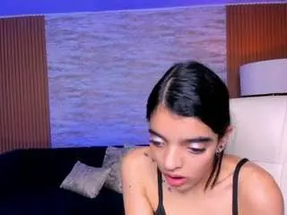 Thaliaa-parkerr  live sex cam