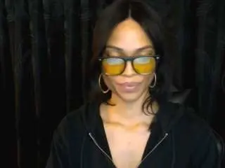 Tiaramace  live sex cam