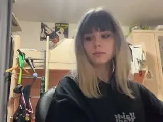 Calliepurkhiser  live sex cam