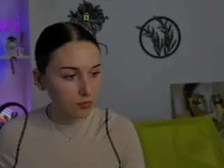 Colla-white  live sex cam