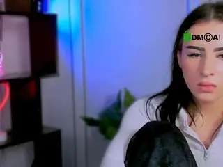 Colla-white  live sex cam