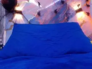Crystal-love18  live sex cam