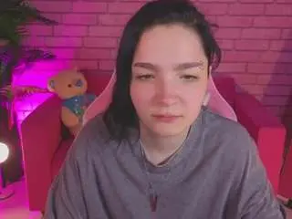 Lindasweetiest  live sex cam