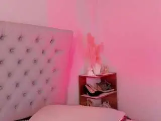 Morgan-wright  live sex cam