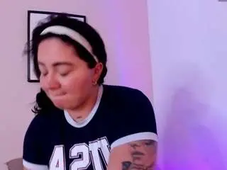 Morgan-wright  live sex cam