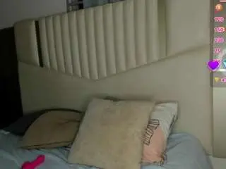 Queenn-angelique  live sex cam