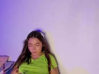 Queenn-angelique  live sex cam