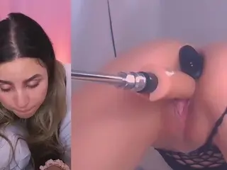 Vaiolet-rose  live sex cam