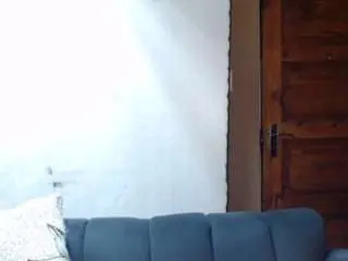 Apple-ass  live sex cam