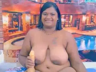 Indianbouncyboobs  live sex cam