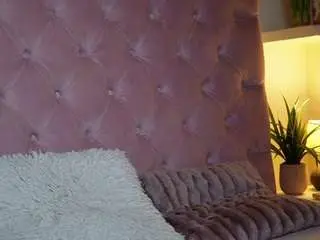 Maiamini  live sex cam
