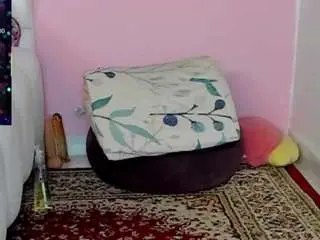 Marlyngreen  live sex cam