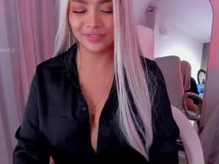 Salommecruz  live sex cam