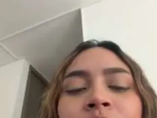 Salommecruz  live sex cam