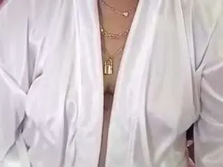 Sexysapna  live sex cam