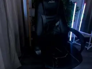Trip-arh  live sex cam