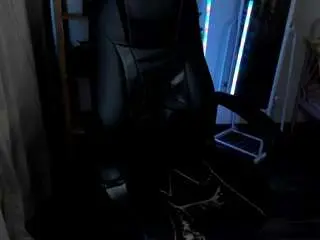 Trip-arh  live sex cam