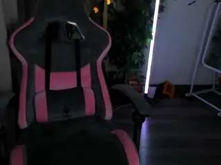 Trip-arh  live sex cam