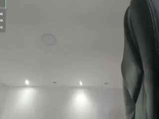 Karliie-kloss  live sex cam