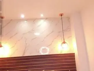 Karliie-kloss  live sex cam