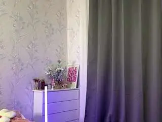 Linnieramonez  live sex cam