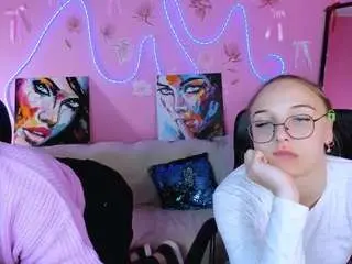 Secret-kitti  live sex cam