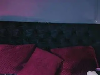 Star-doll  live sex cam
