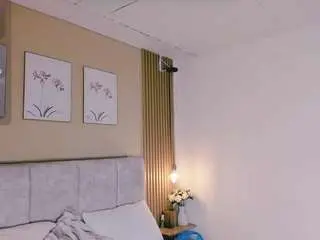 Star-doll  live sex cam