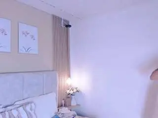 Star-doll  live sex cam