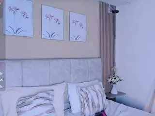 Star-doll  live sex cam