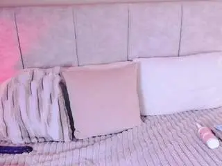 Star-doll  live sex cam