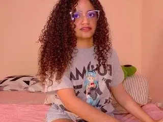 Dahliabrowniee  live sex cam